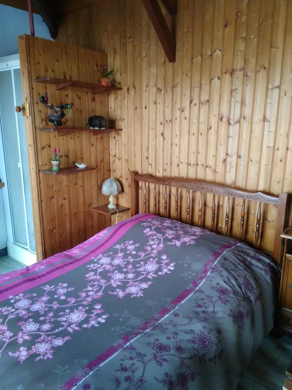 Chambre Chez L'Habitant Ambares-et-Lagrave Exteriér fotografie